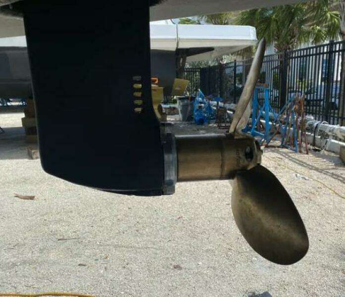 Nauti Habit 42ft Bali Yacht For Sale