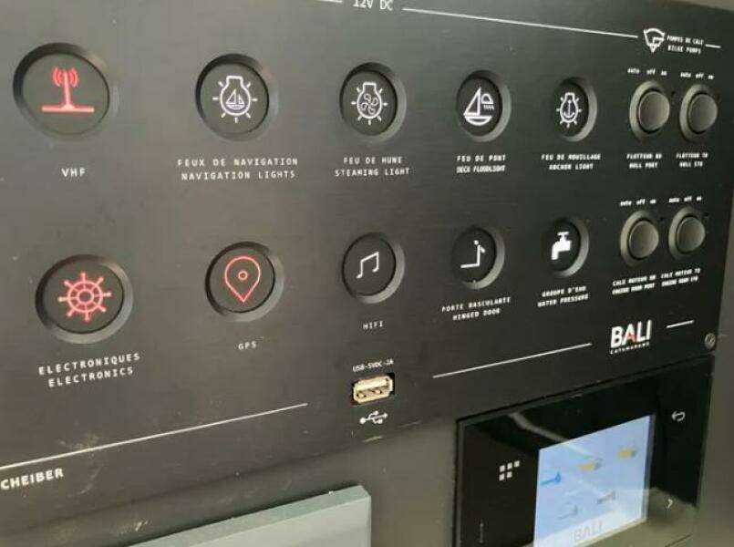 Nauti Habit 42ft Bali Yacht For Sale