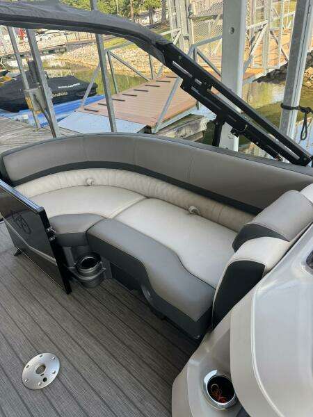 24ft Avalon Yacht For Sale