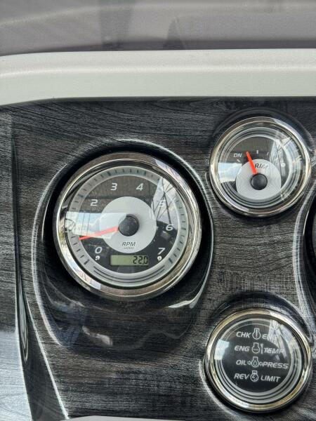 24' 2021 Avalon 2485 ENTERTAINER