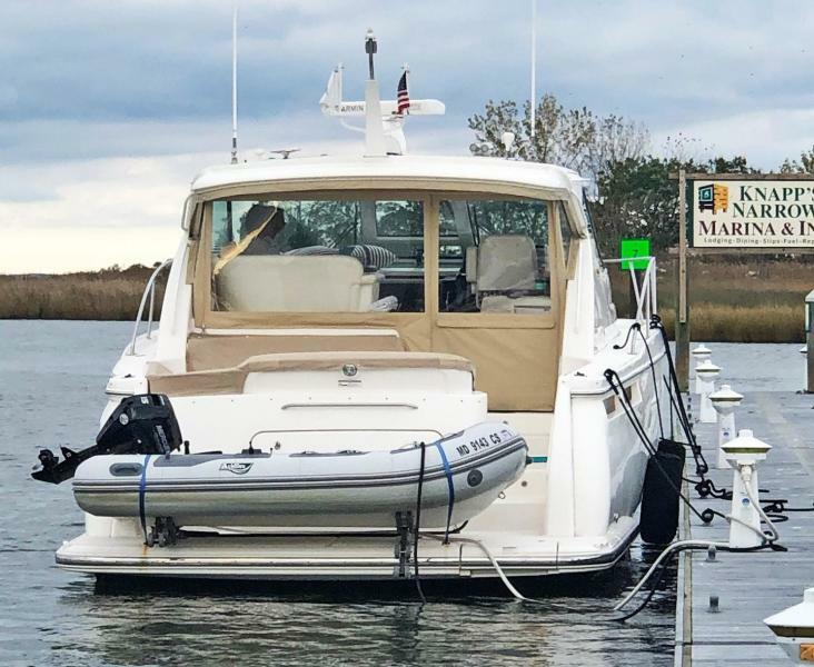 2009 Tiara Yachts Sovran 4300