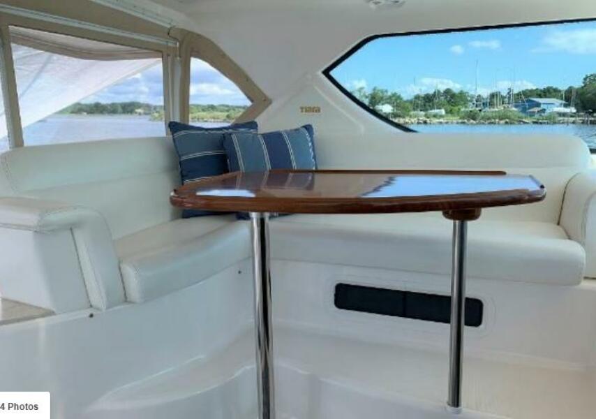 43' 2009 Tiara Yachts Sovran 4300