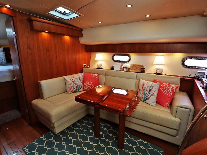 43' 2009 Tiara Yachts Sovran 4300