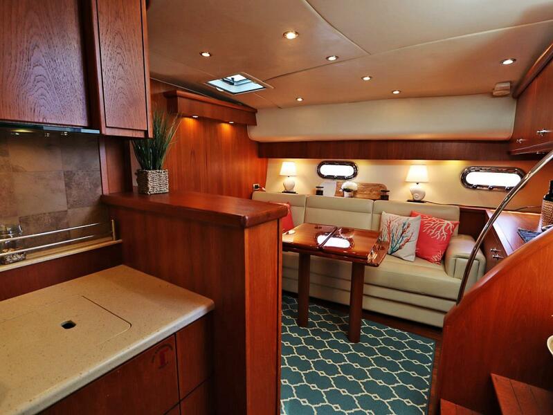 43' 2009 Tiara Yachts Sovran 4300