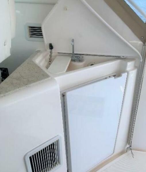 43' 2009 Tiara Yachts Sovran 4300