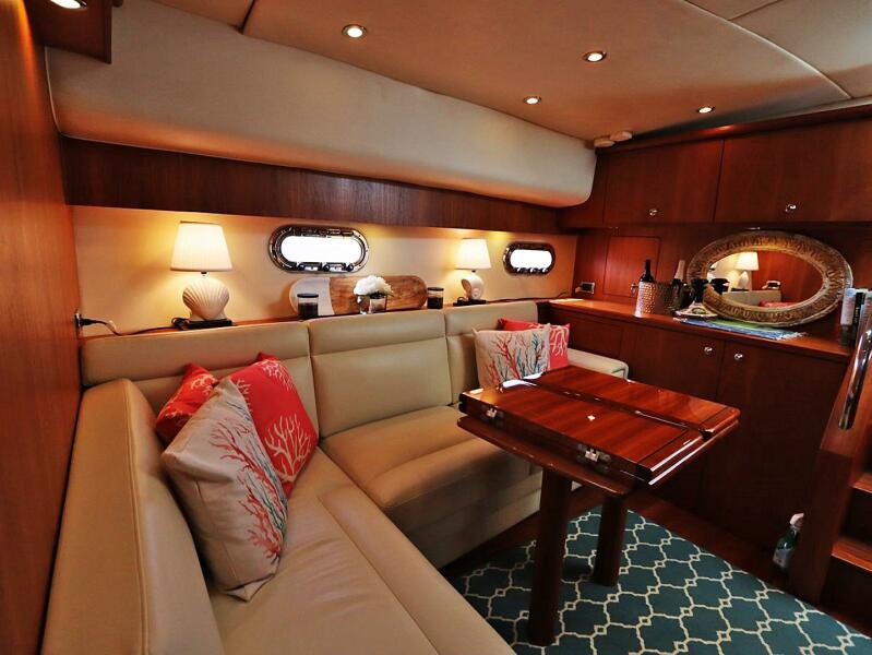 43' 2009 Tiara Yachts Sovran 4300