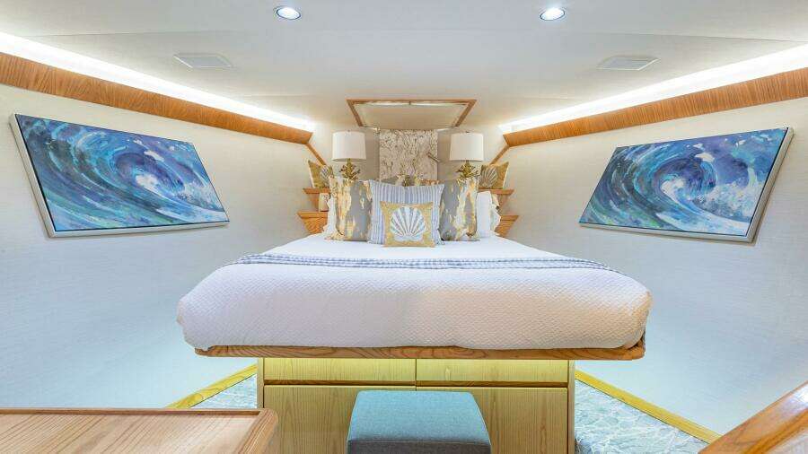Margate 111ft Broward Yacht For Sale