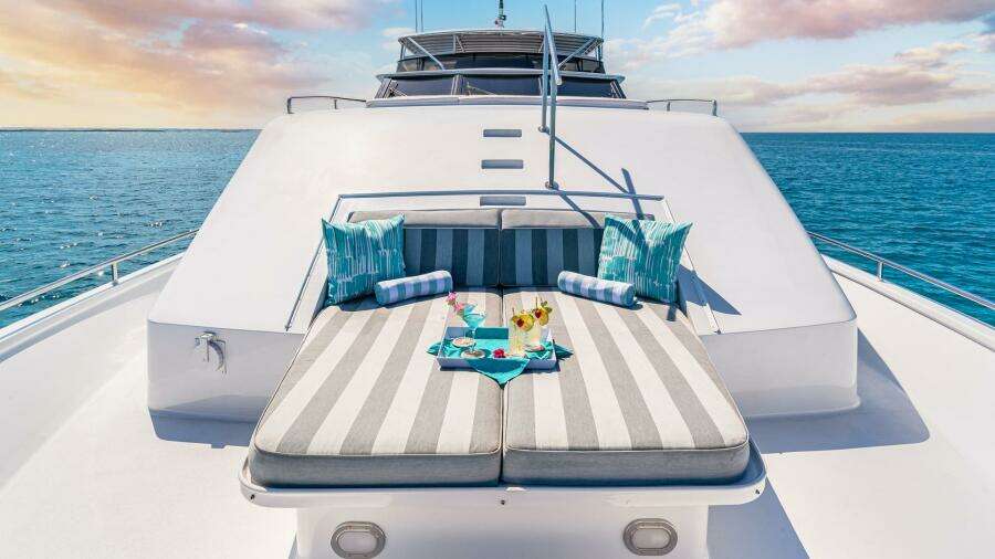 Margate 111ft Broward Yacht For Sale