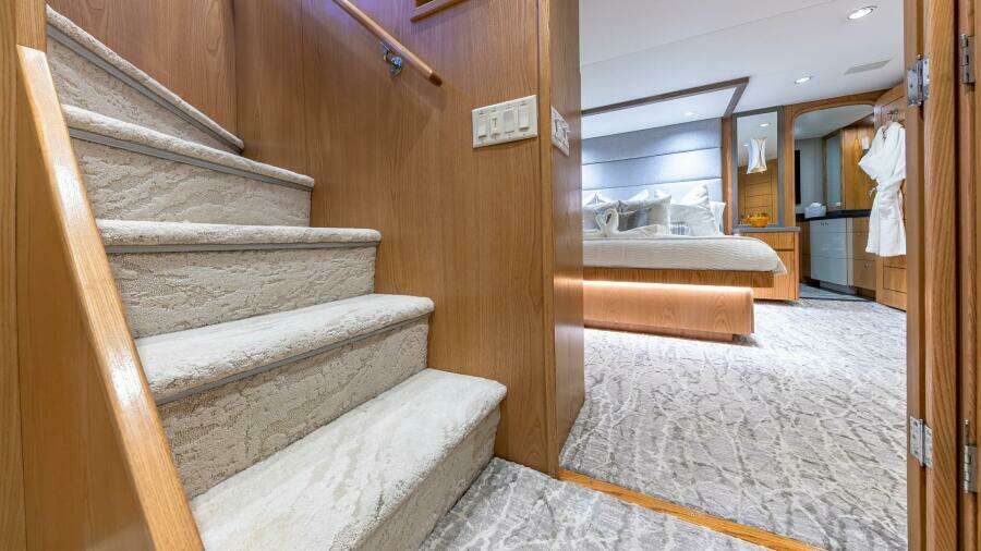 Margate 111ft Broward Yacht For Sale