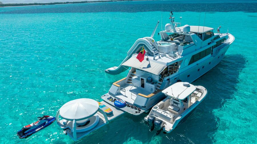 111' 1997 Broward Raised Pilothouse