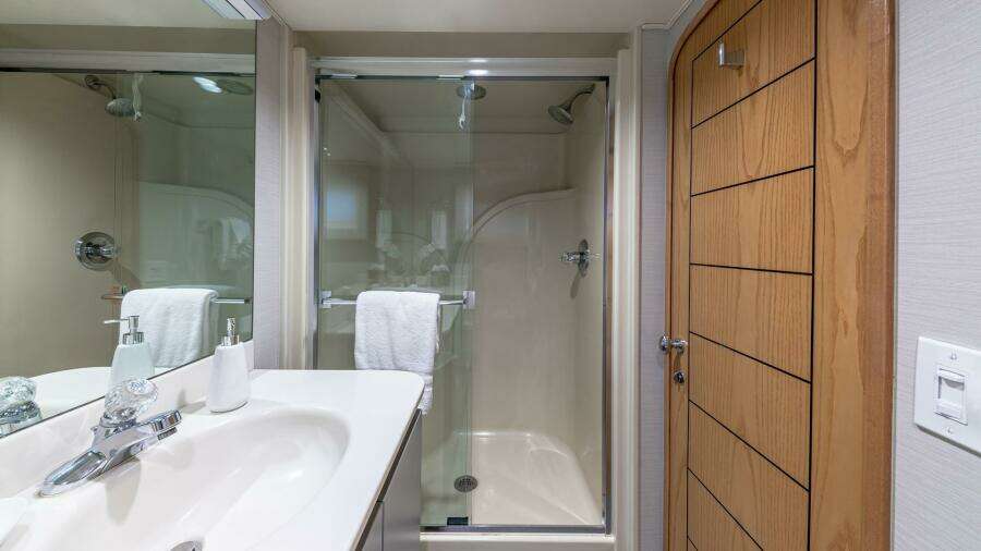 Margate 111ft Broward Yacht For Sale