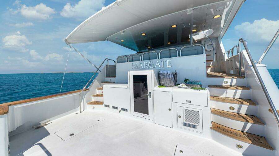 Margate 111ft Broward Yacht For Sale