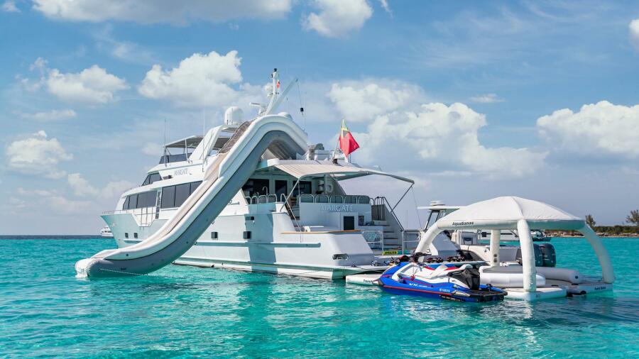 111' 1997 Broward Raised Pilothouse