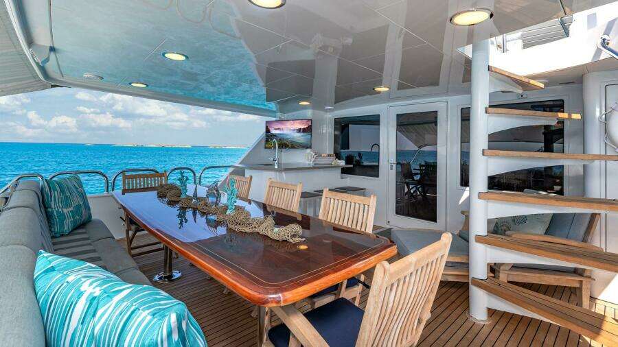 Margate 111ft Broward Yacht For Sale