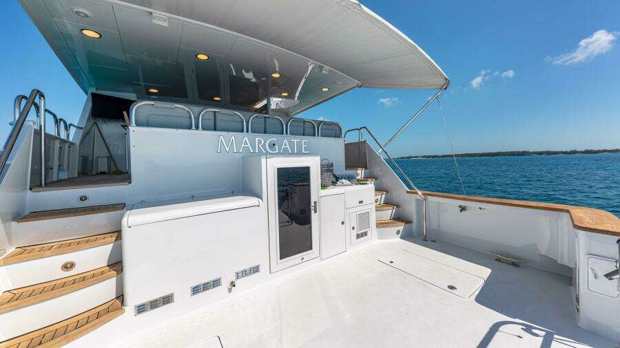 Margate 111ft Broward Yacht For Sale