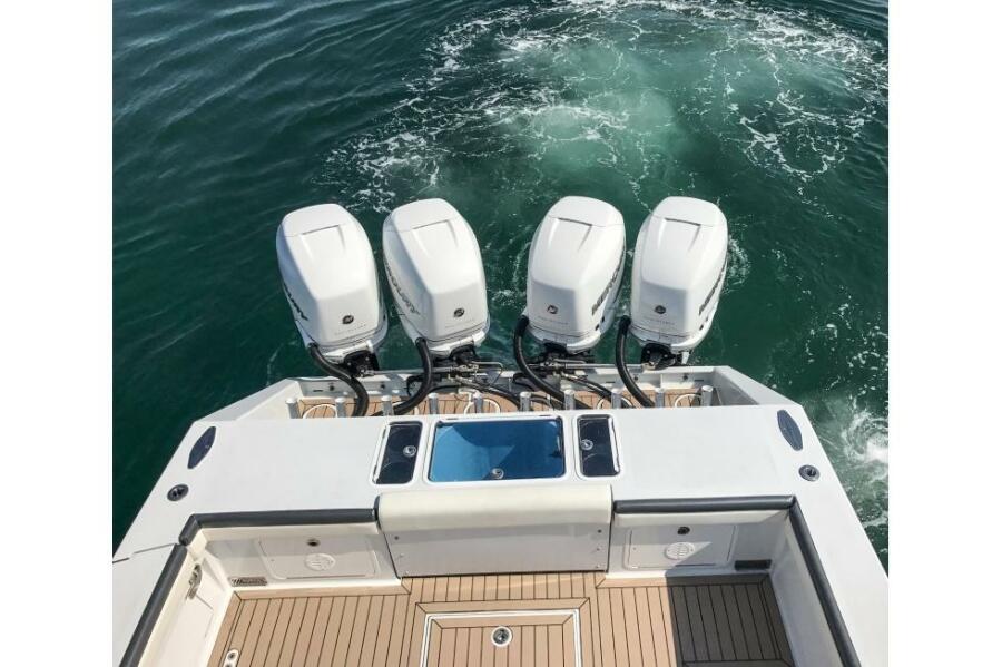 42' 2016 Metal Shark 42 Fearless