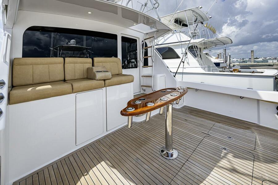 48' 2003 Viking 48 Convertible