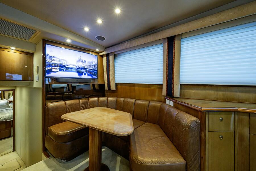 48' 2003 Viking 48 Convertible