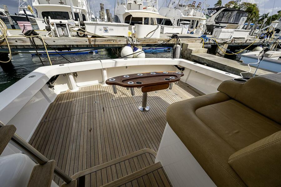 48' 2003 Viking 48 Convertible