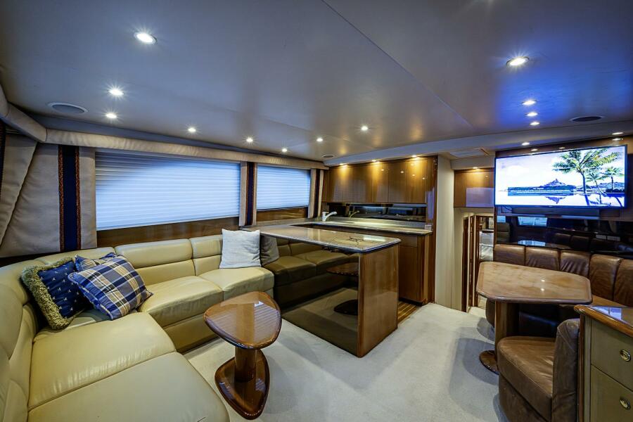 48' 2003 Viking 48 Convertible