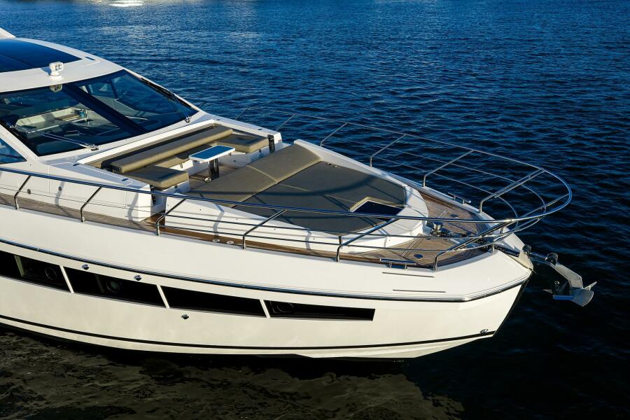 70' 2019 Azimut S7