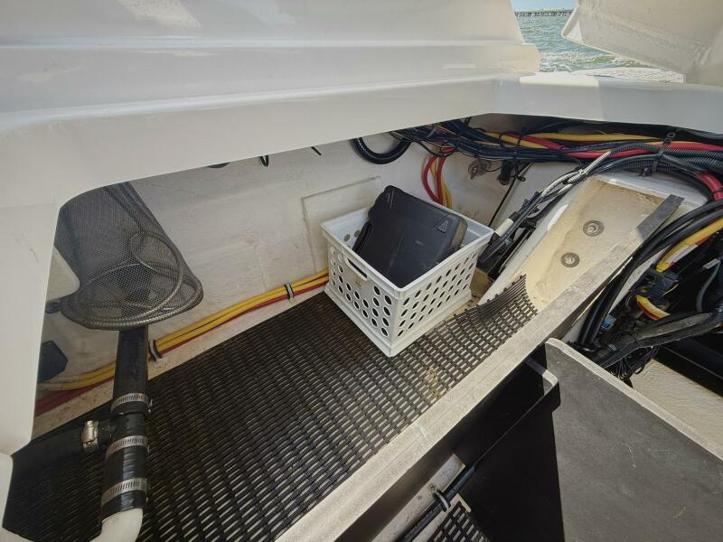 29' 2020 Monterey 305 SS