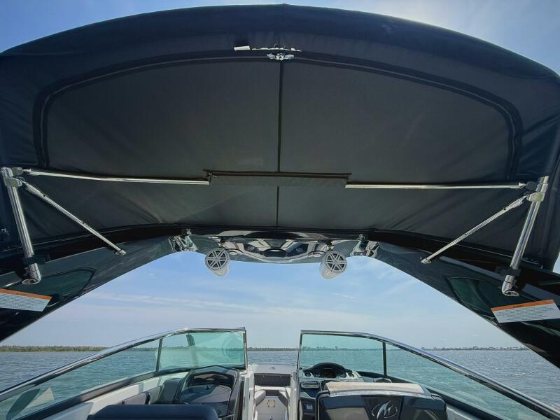 29' 2020 Monterey 305 SS