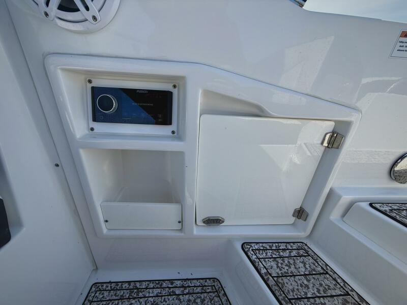 29' 2020 Monterey 305 SS