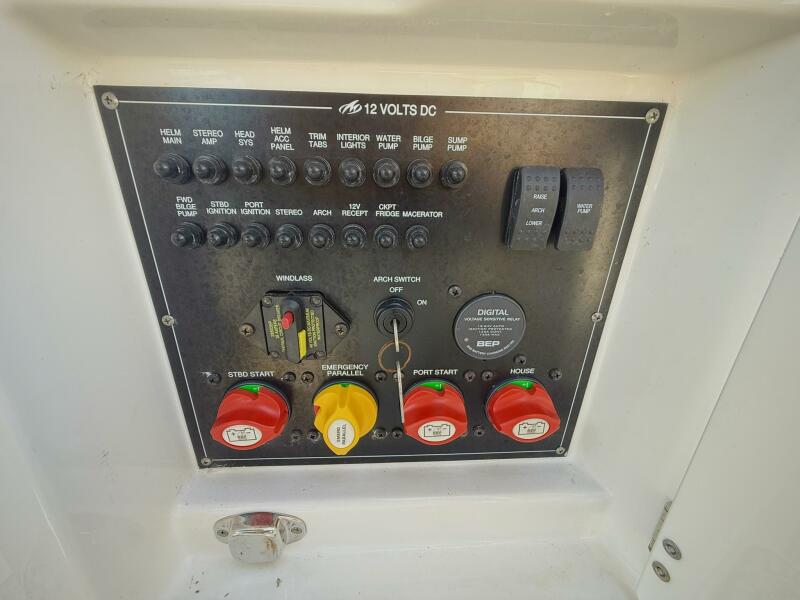 29' 2020 Monterey 305 SS