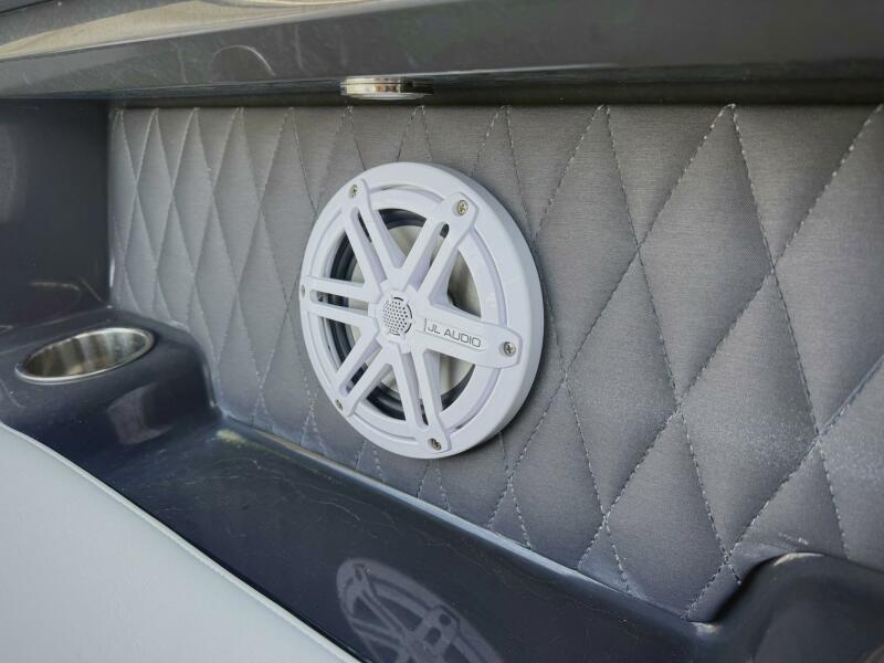 29' 2020 Monterey 305 SS