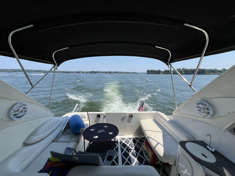 33' 2001 Maxum 3300 SCR