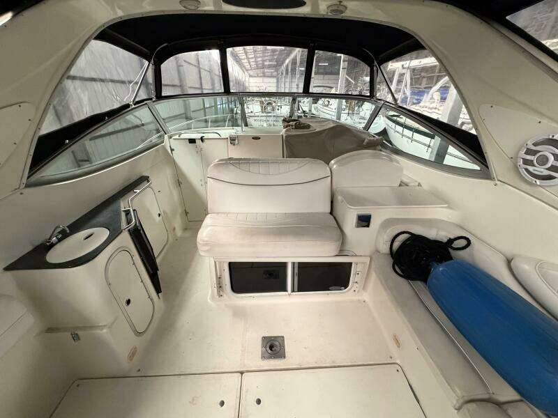 33ft Maxum Yacht For Sale