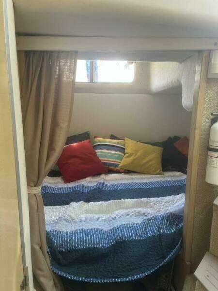 33ft Maxum Yacht For Sale