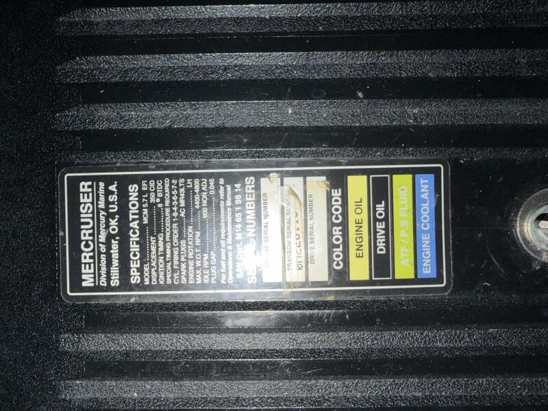 33' 2001 Maxum 3300 SCR