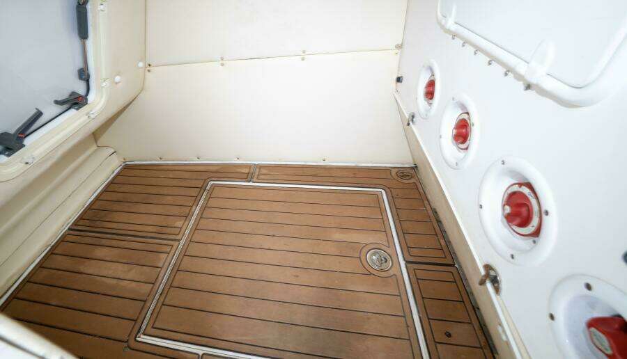 37ft SeaHunter Yacht For Sale