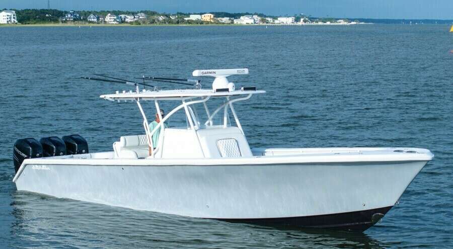 37ft SeaHunter Yacht For Sale