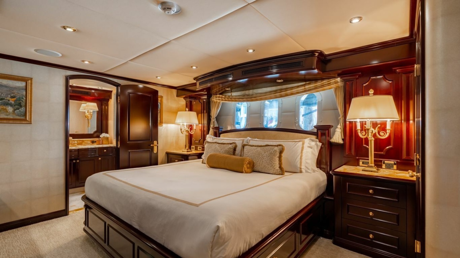 2006 Trinity Yachts Tri-Deck MY