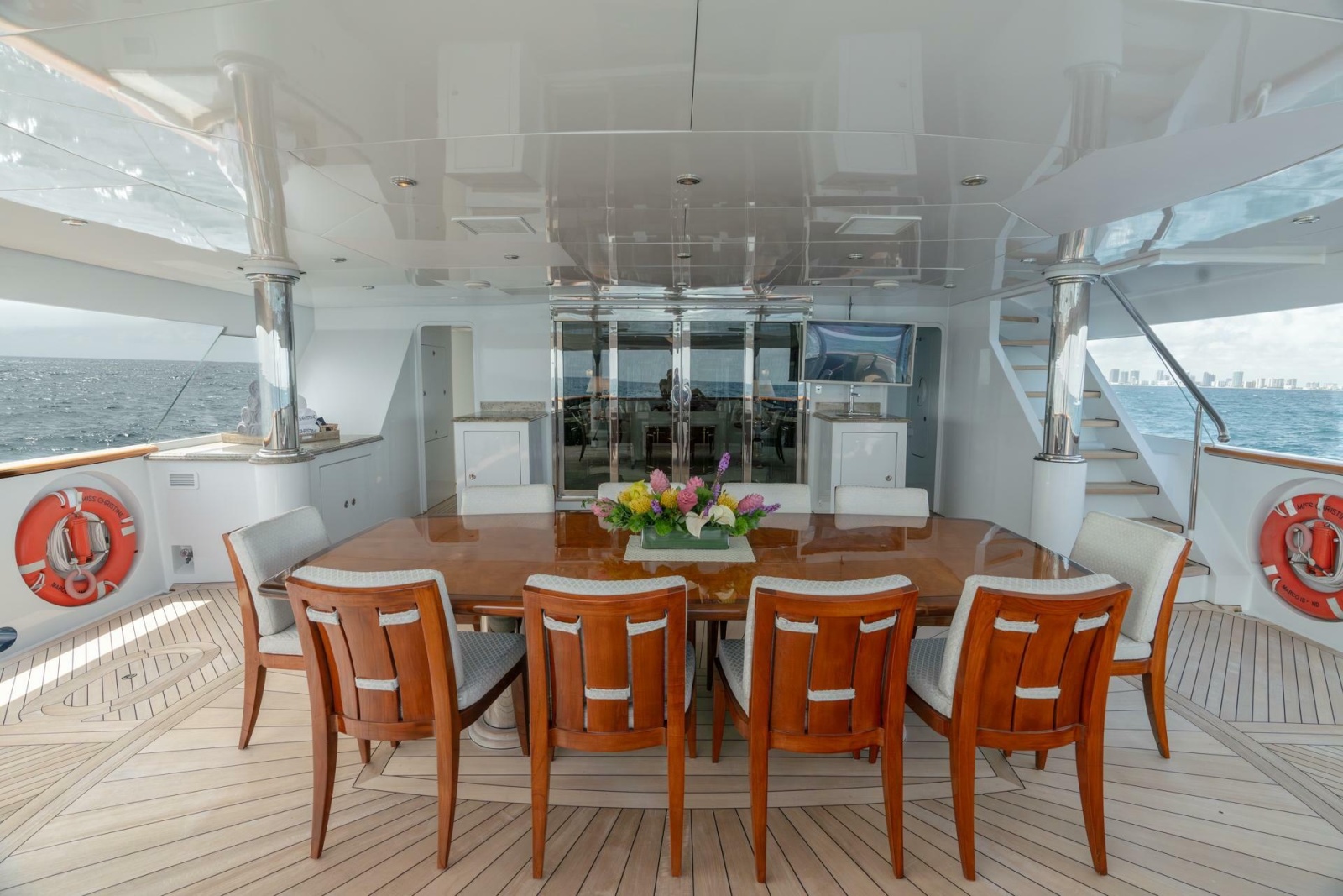 2006 Trinity Yachts Tri-Deck MY