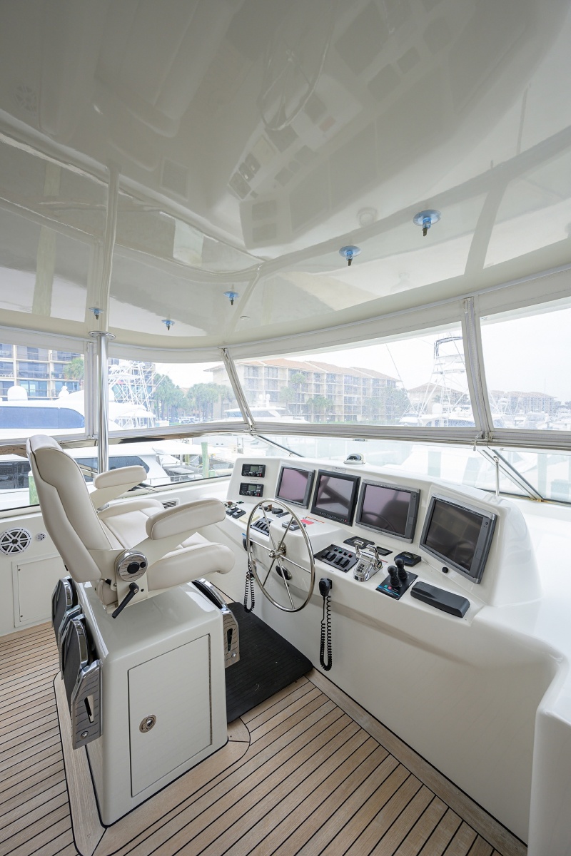 80' 2013 Hatteras 80 Motor Yacht