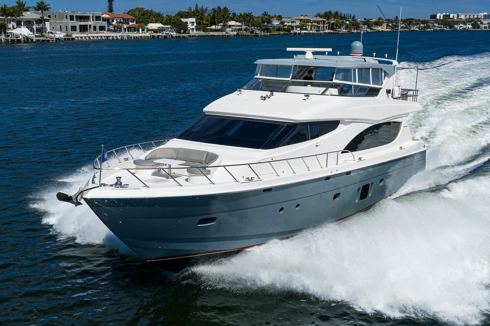 2013 Hatteras 80 Motor Yacht
