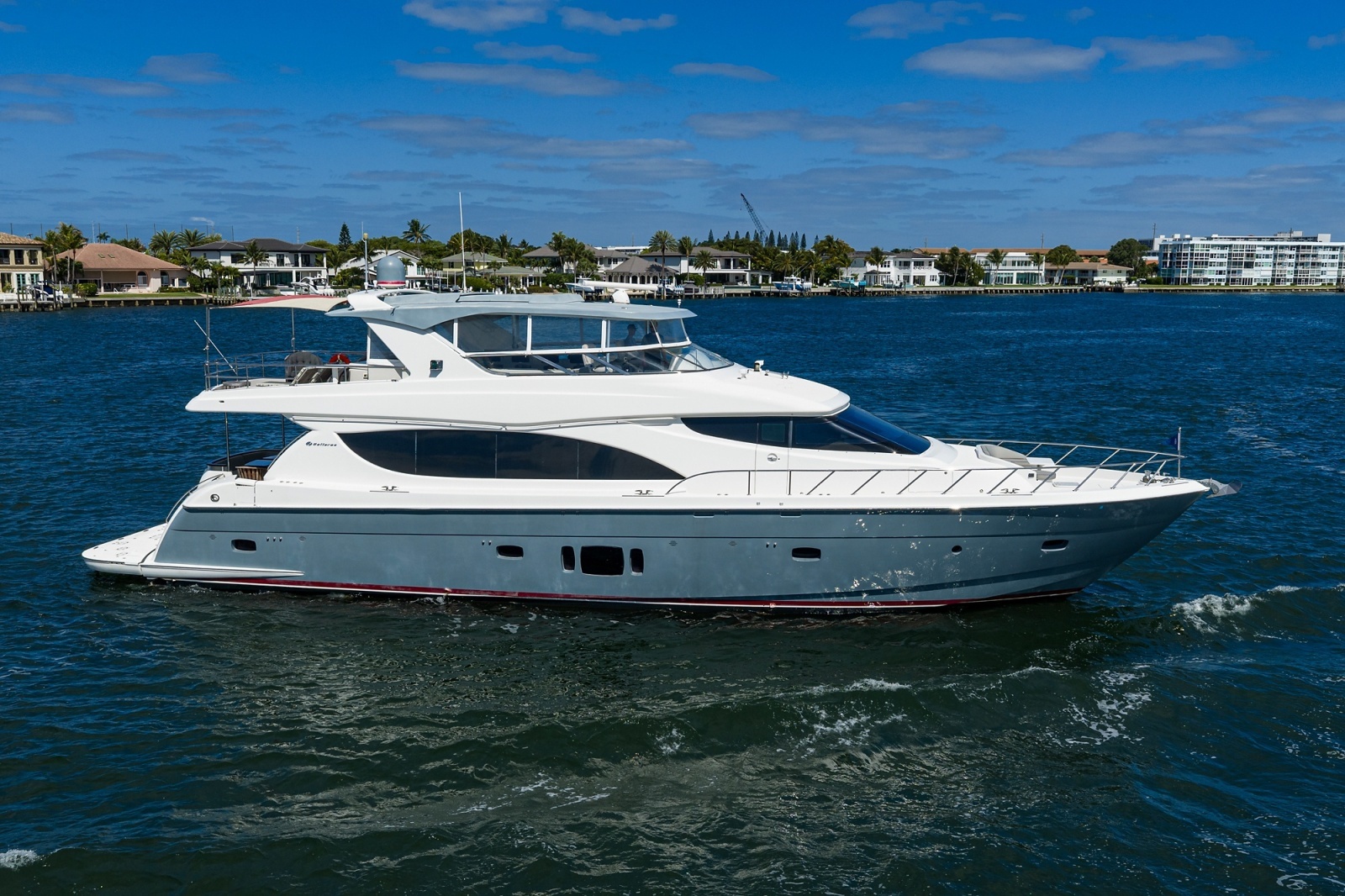 2013 Hatteras 80 Motor Yacht