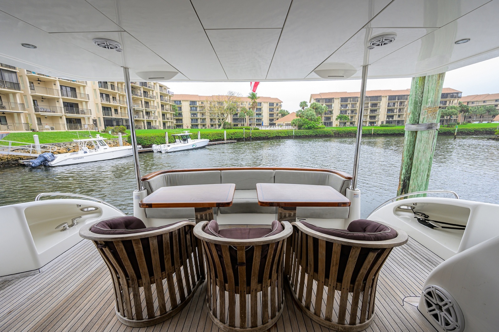 80' 2013 Hatteras 80 Motor Yacht