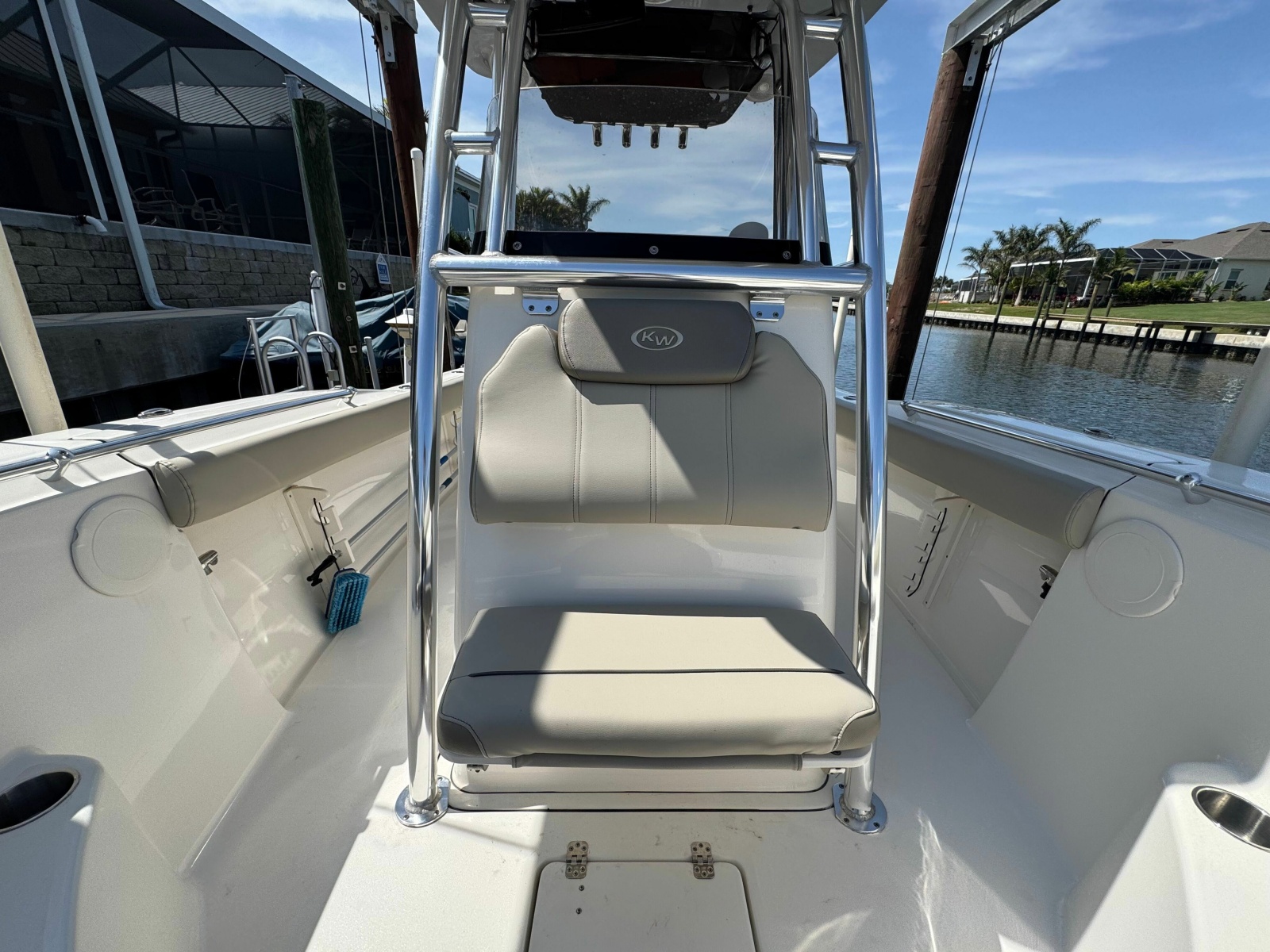 24' 2022 Key West 244 Center Console
