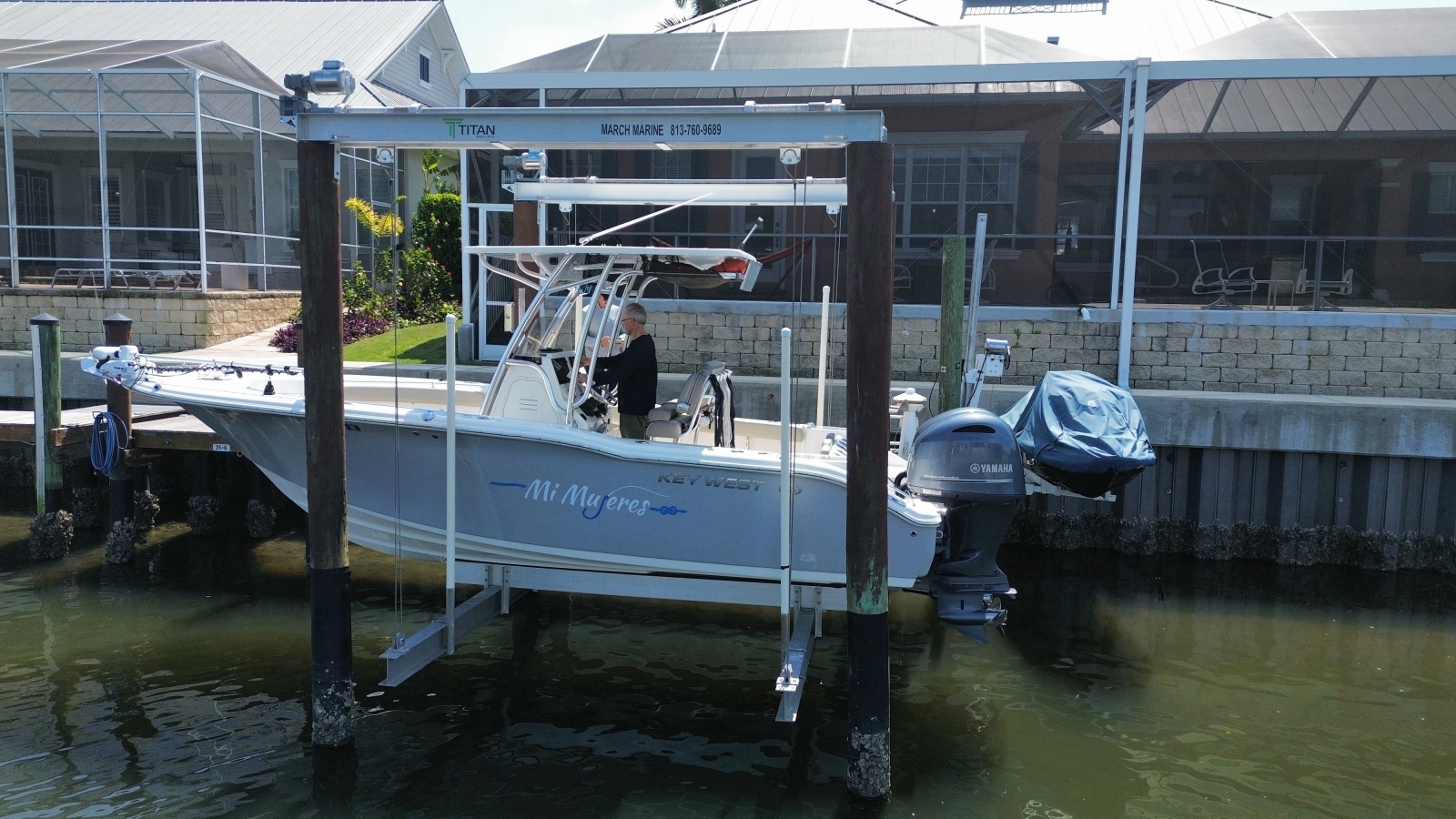 24' 2022 Key West 244 Center Console