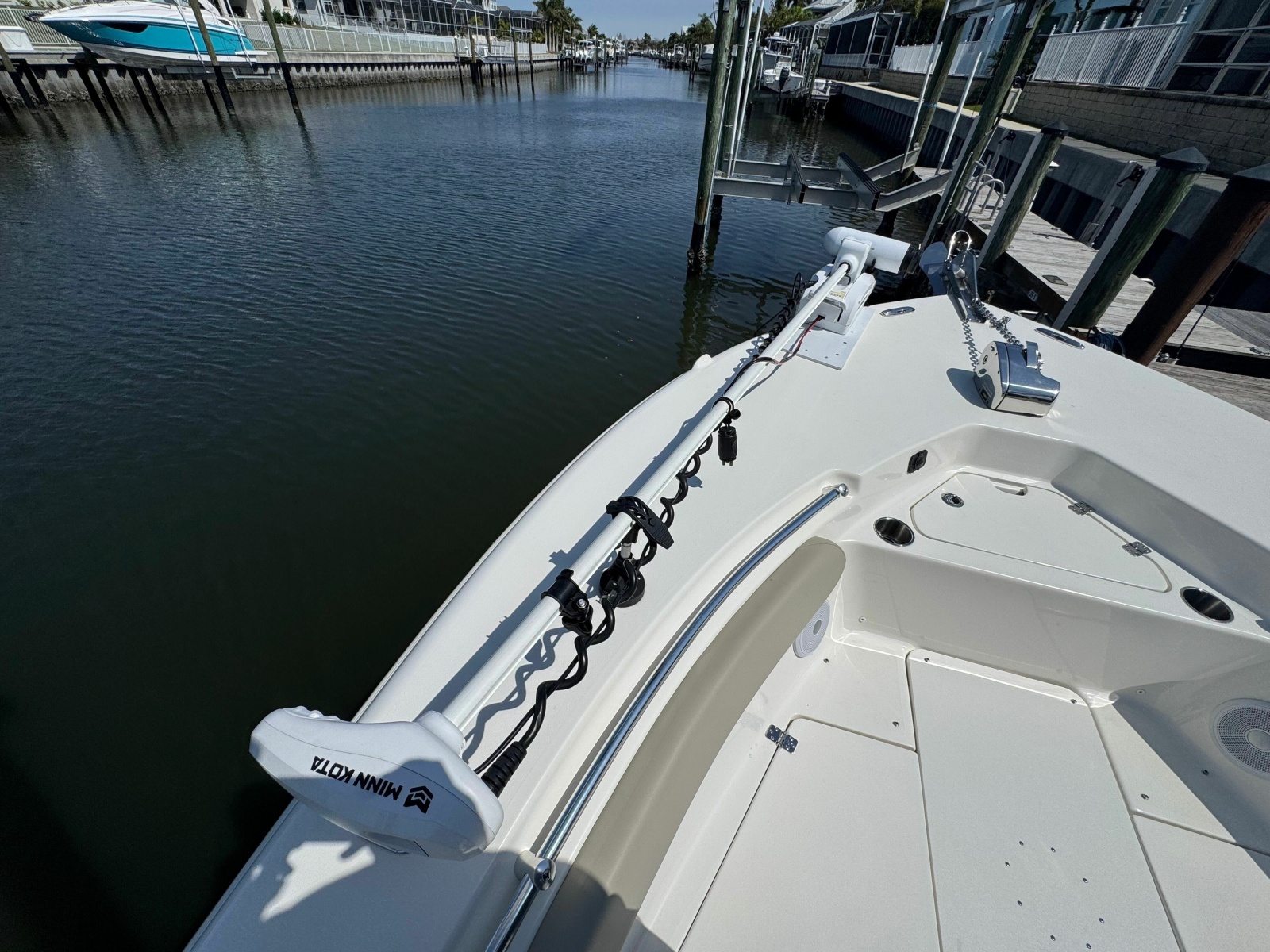 24' 2022 Key West 244 Center Console