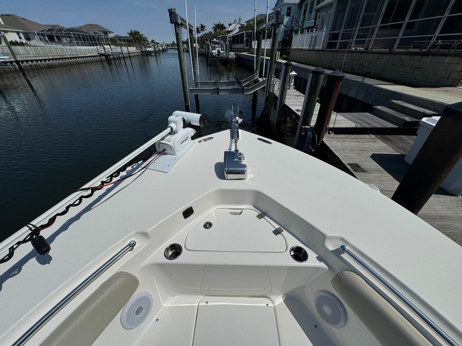 24' 2022 Key West 244 Center Console