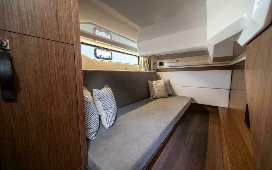 42' 2026 Beneteau Antares 12 Coupe