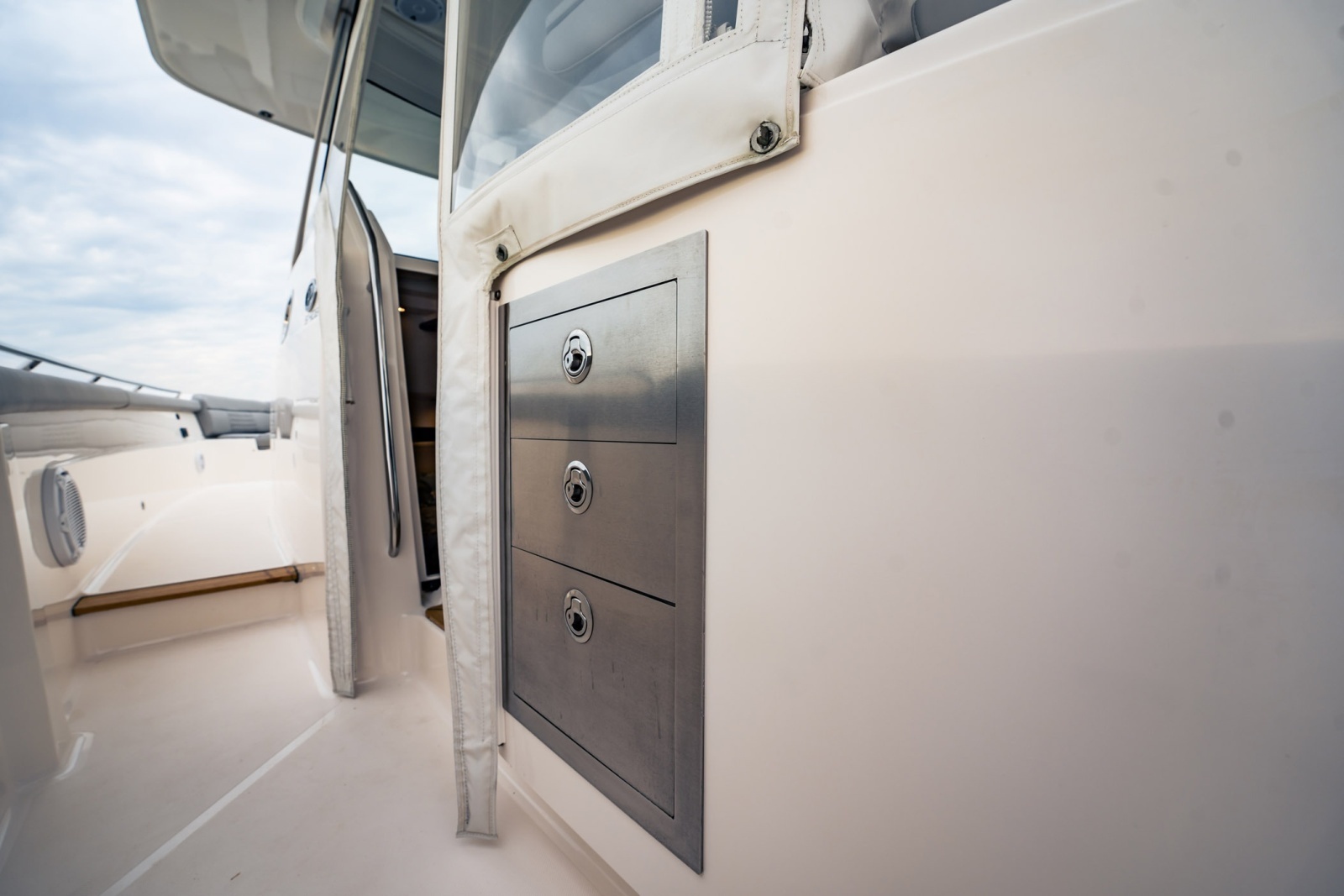 Yolo 40ft Pursuit Yacht For Sale