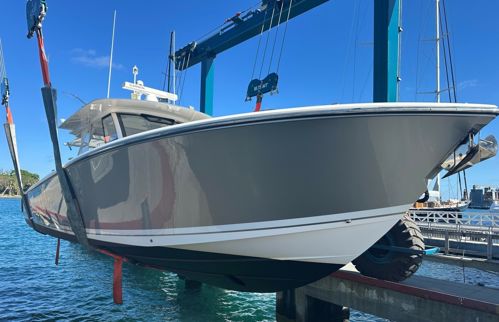 Yolo 40ft Pursuit Yacht For Sale