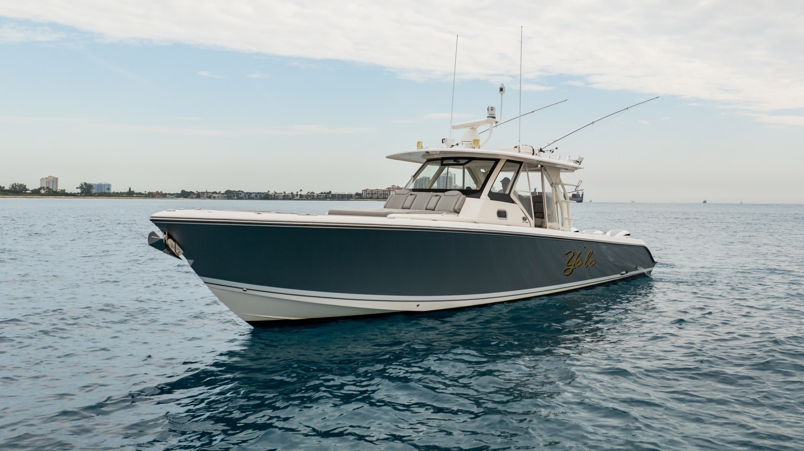 Yolo 40ft Pursuit Yacht For Sale